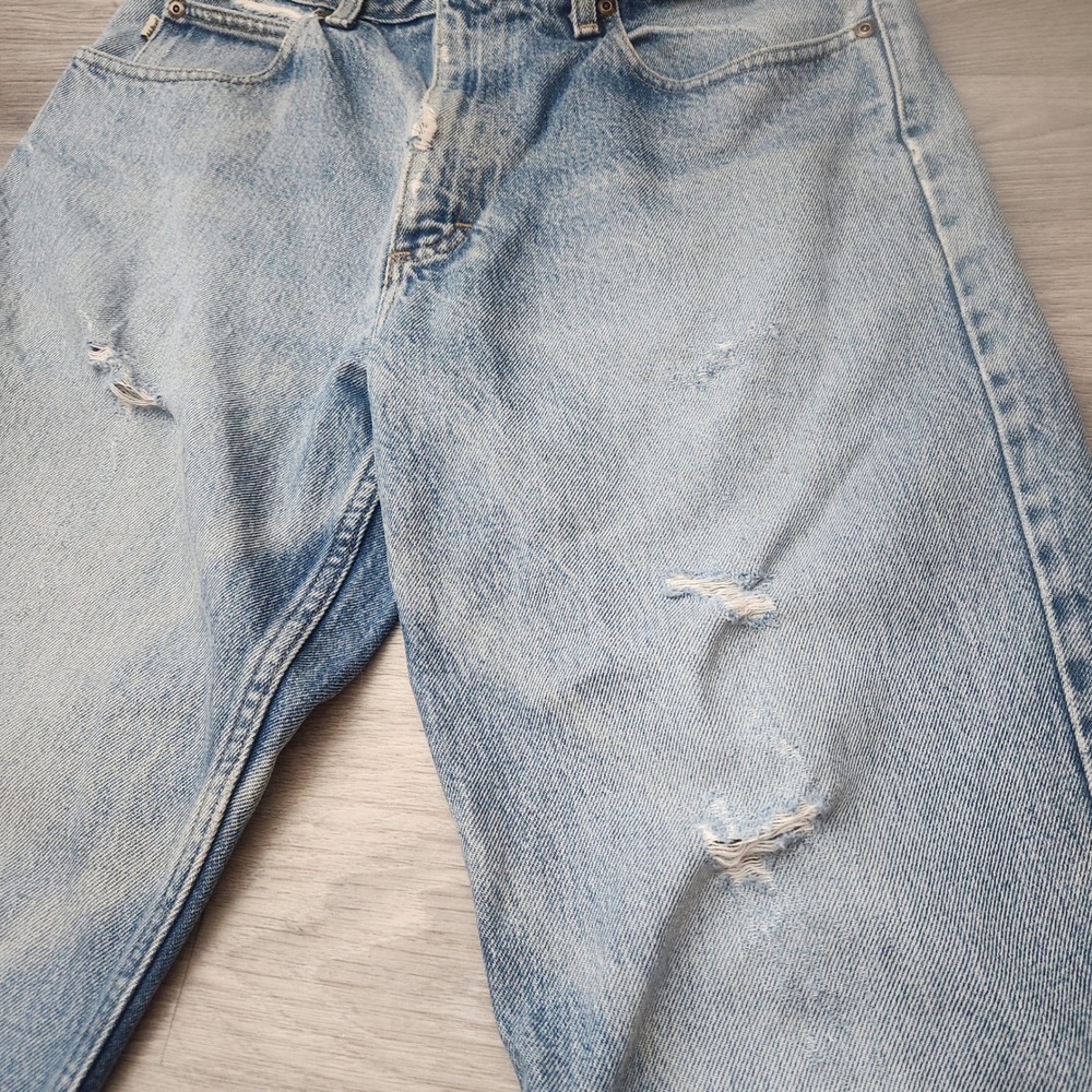 Vintage LL Bean Light Wash Natural Fit Jeans 33x34 Distressed Denim Straight Leg - Picture 15 of 16